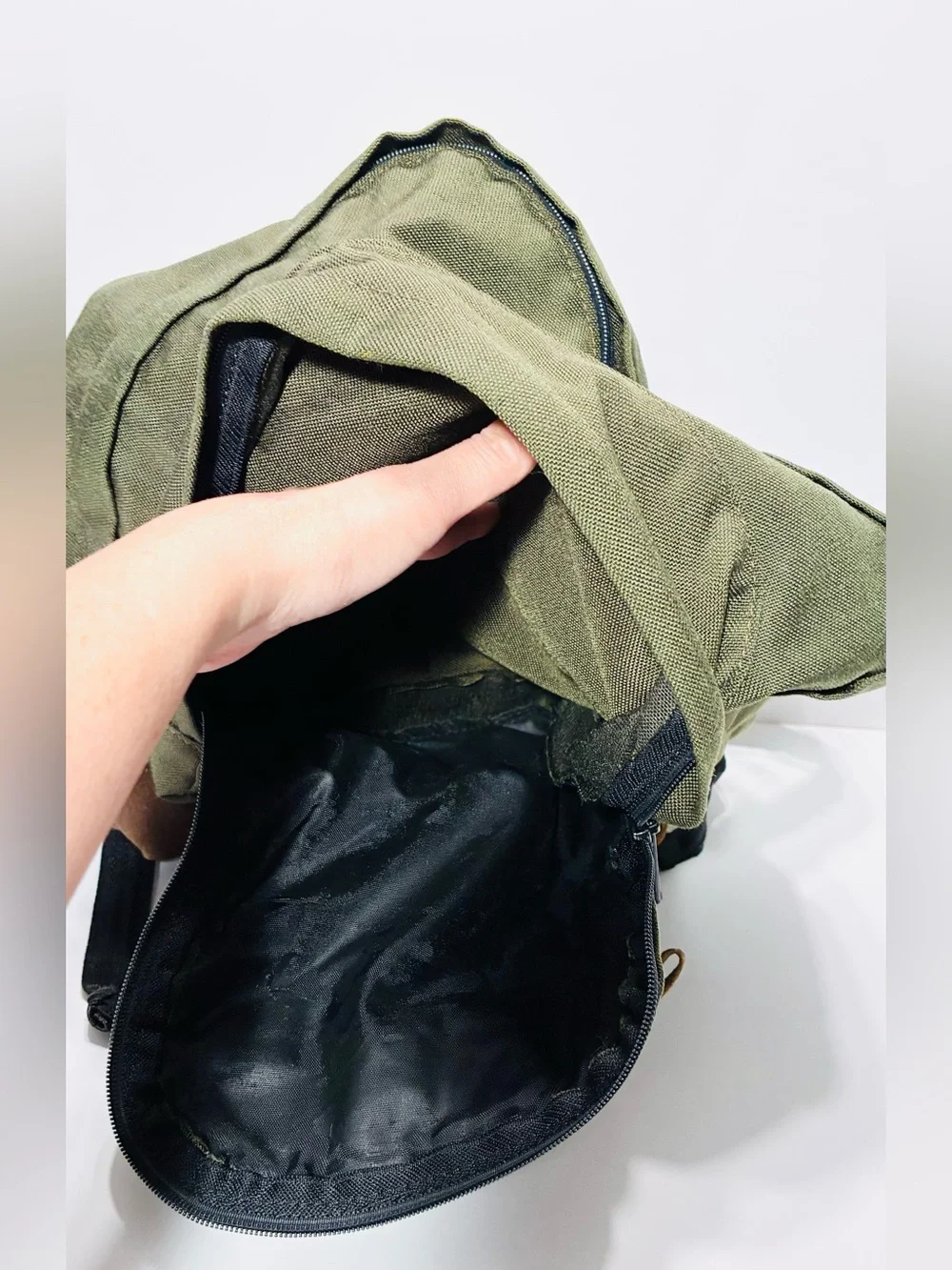 VTG 90s Eastpak USA MADE Leather Bottom 17” Backpack Olive Green Canvas Unisex